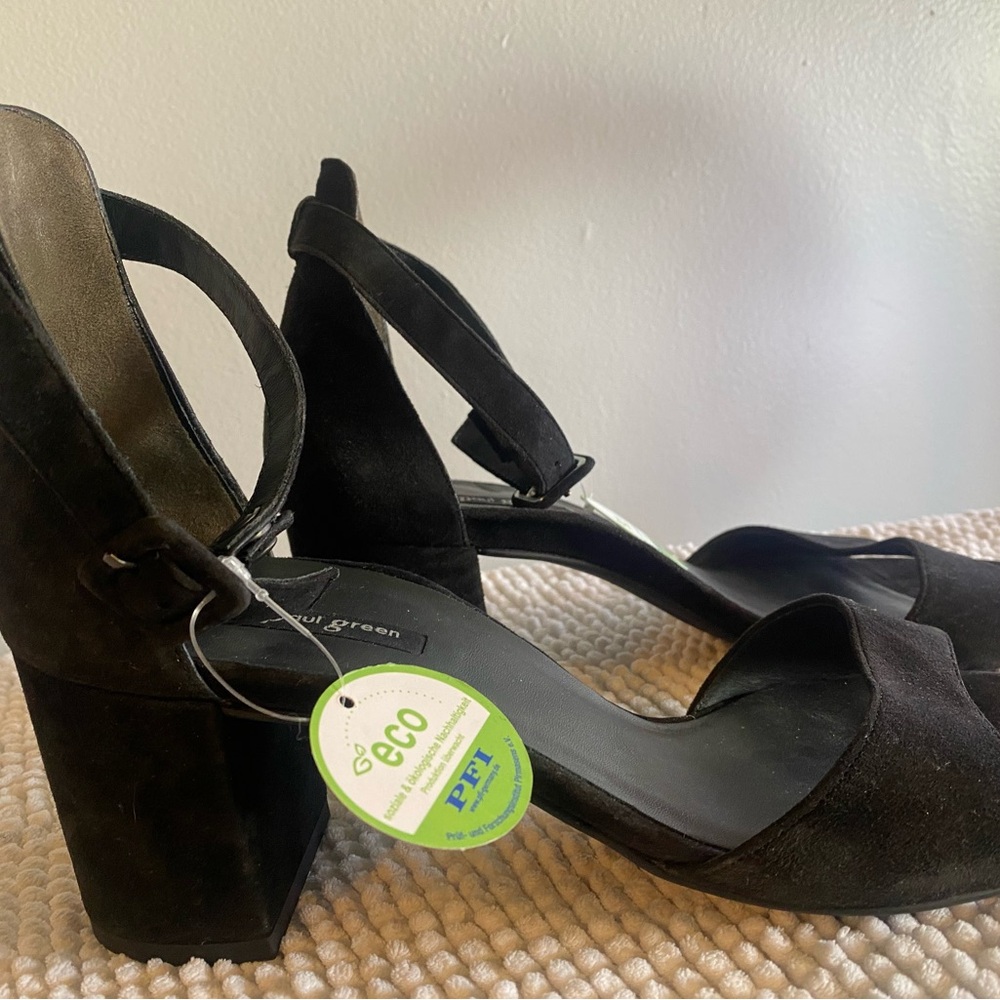 Paul Green Women's Black Suede Heels
Size 9 US- 7 UK